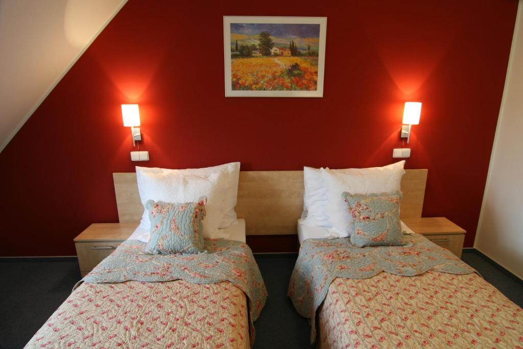 Chvalská Tvrz Hotel Praag